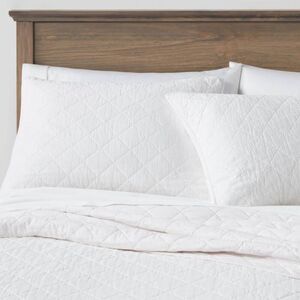 Threshold -  Quilt Modern Diamond Stitch OEKO-TEX, Wh White